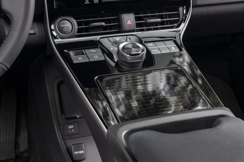 2023 Toyota bZ4X XLE FWD - Interior, Detail Wallpaper 850x567 #92