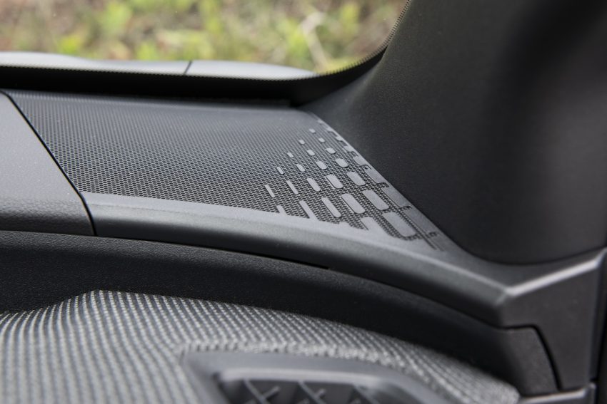 2023 Toyota bZ4X XLE FWD - Interior, Detail Wallpaper 850x567 #93