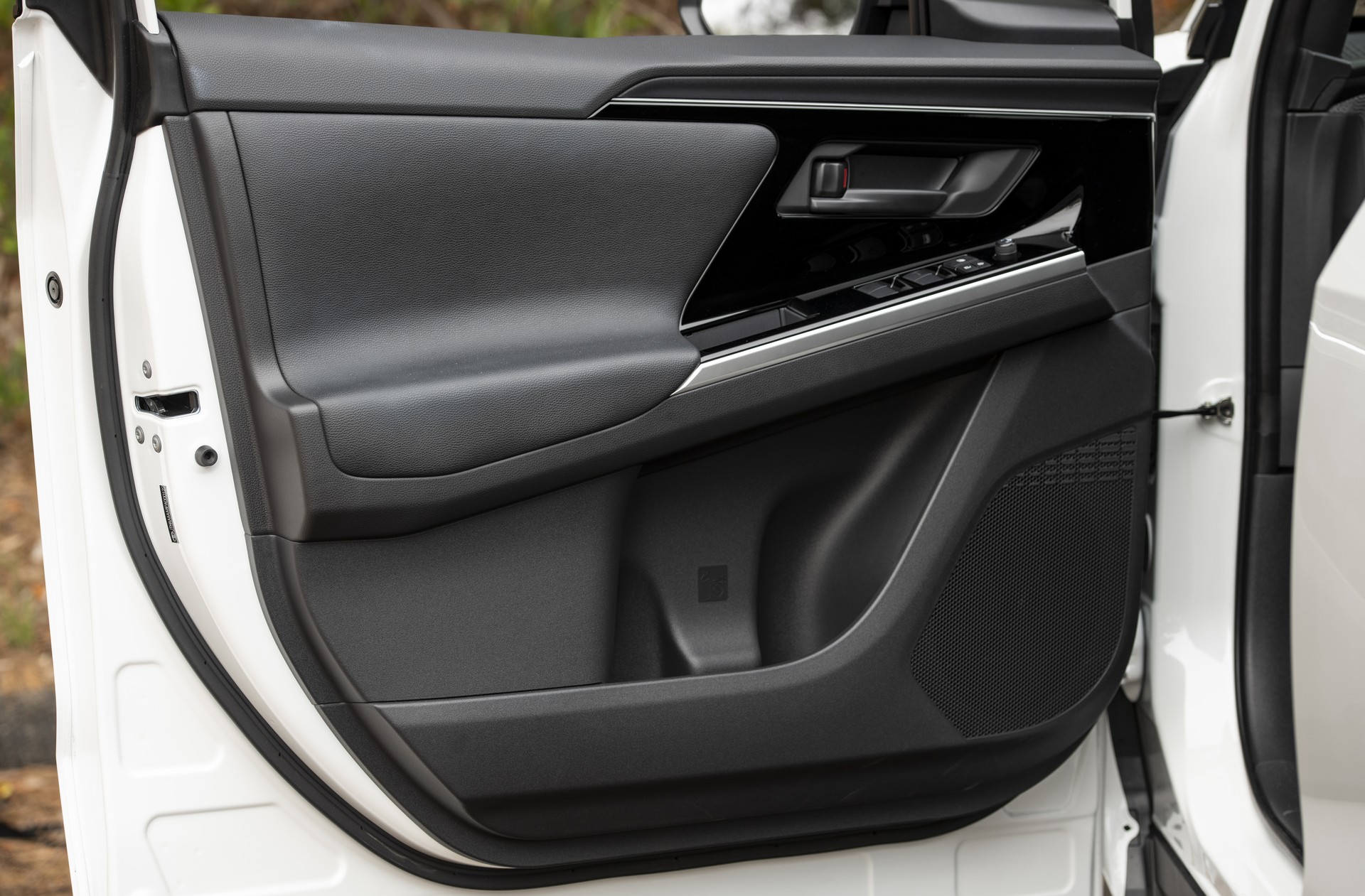 Download 2023 Toyota bZ4X XLE FWD - Interior, Detail HD Wallpaper 1920x1261 #72