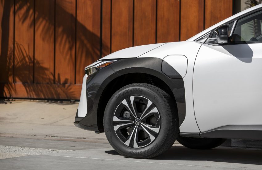 2023 Toyota bZ4X XLE FWD - Wheel Wallpaper 850x552 #60