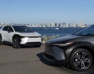 2023 Toyota bZ4X XLE FWD and Toyota bZ4X Limited AWD Wallpaper 190x150