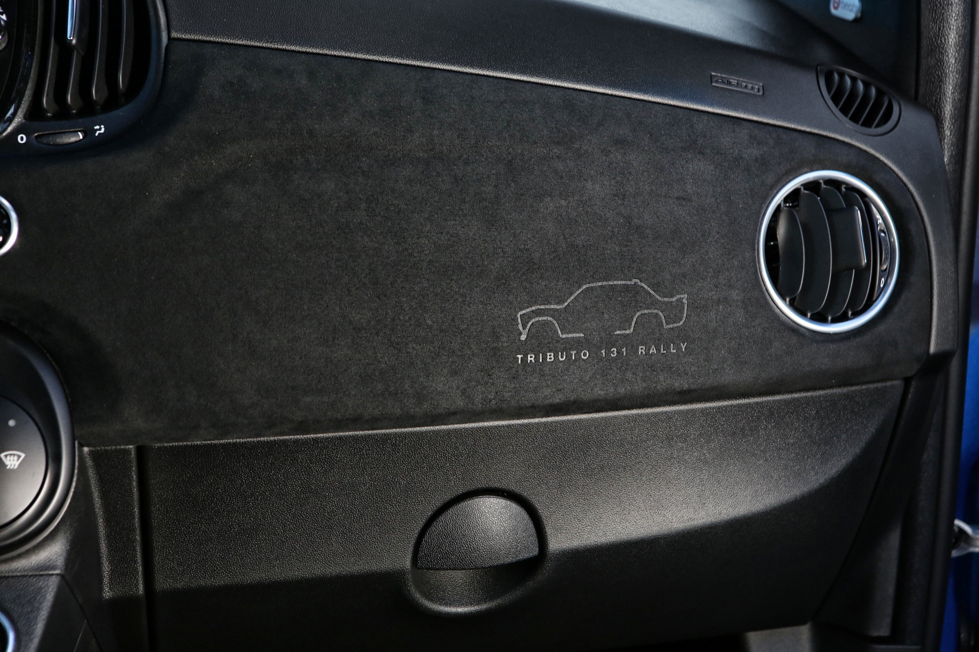 Download 2022 Abarth 695 Tributo 131 Rally - Interior, Detail HD Wallpaper 1920x1280 #38