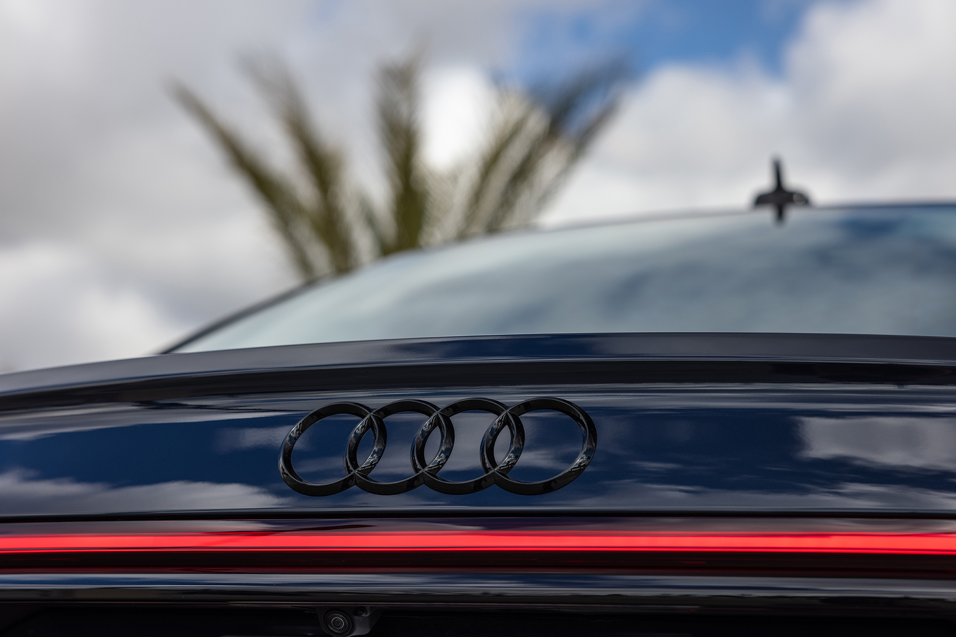 Download 2022 Audi A8 L - US version - Badge HD Wallpaper 1921x1281 #42