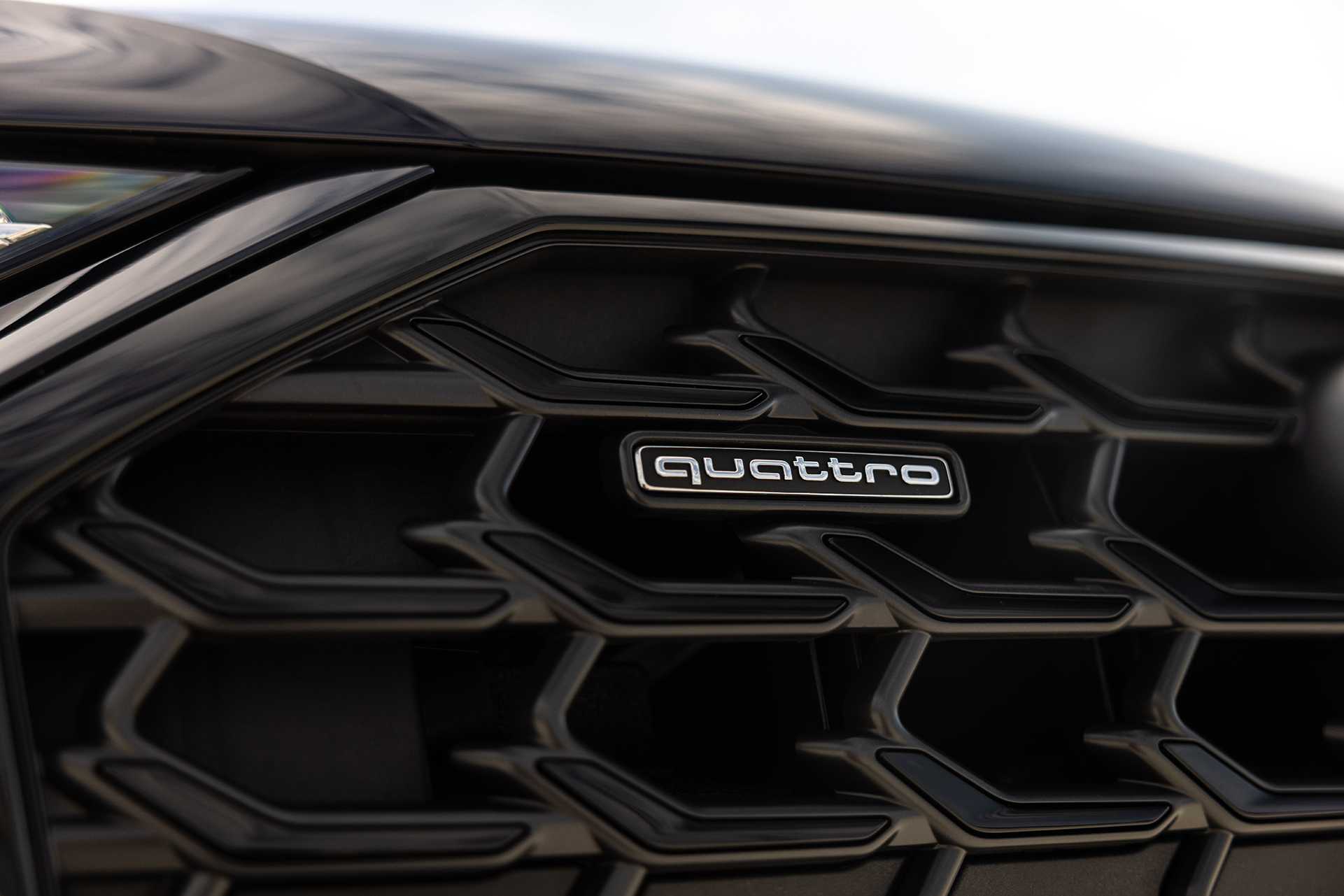 Download 2022 Audi A8 L - US version - Badge HD Wallpaper 1921x1281 #40