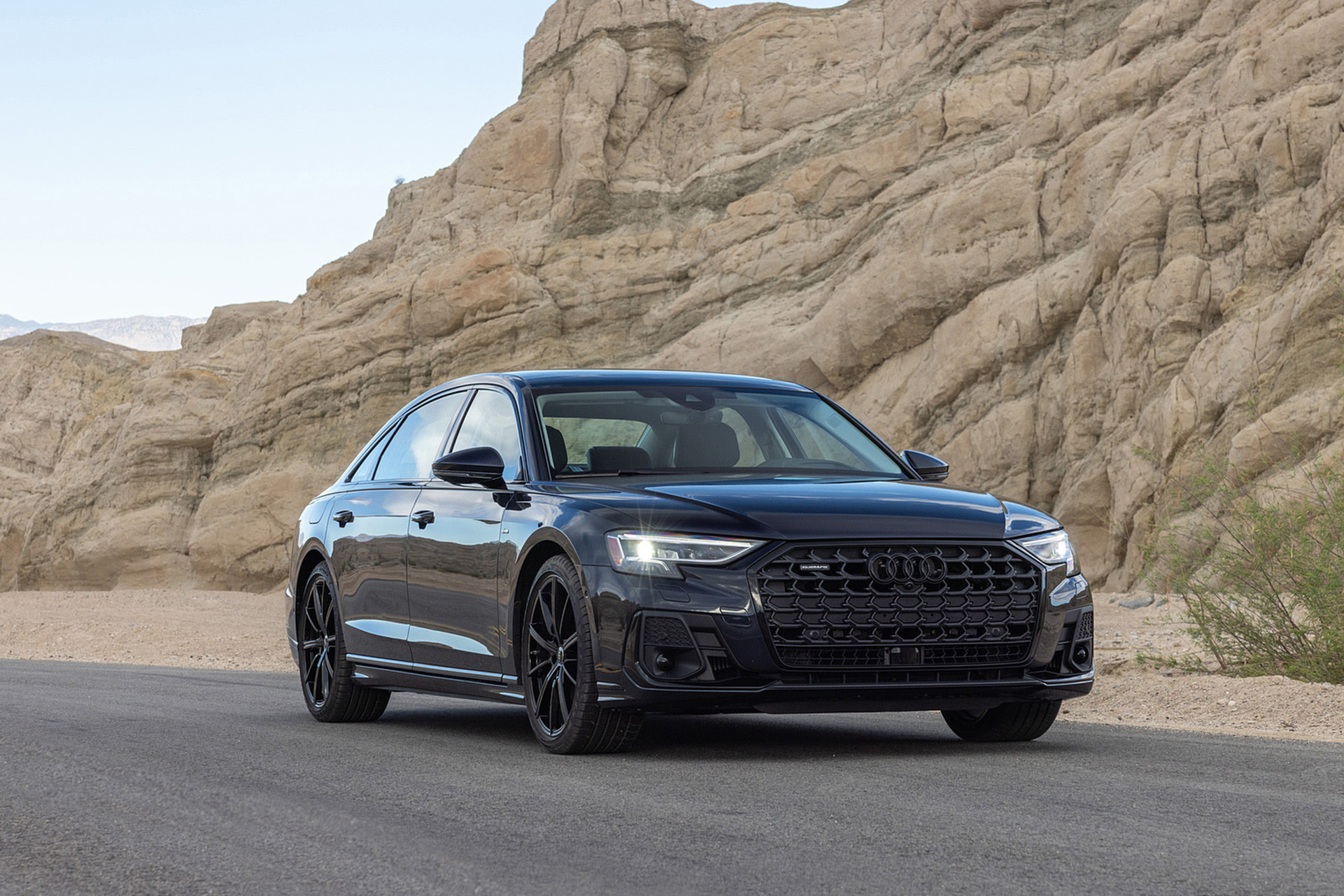 Download 2022 Audi A8 L - US version - Front Three-Quarter HD Wallpaper 1921x1281 #29