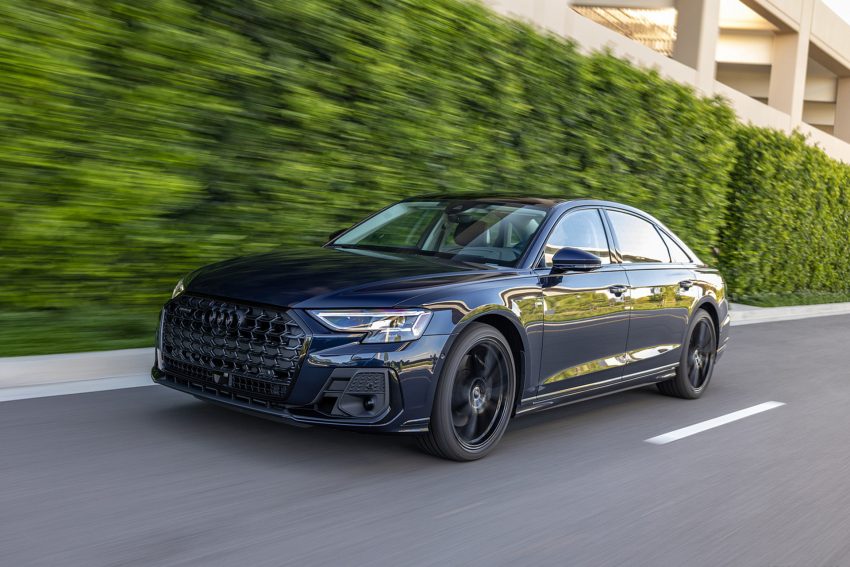 2022 Audi A8 L - US version - Front Three-Quarter Wallpaper 850x567 #15