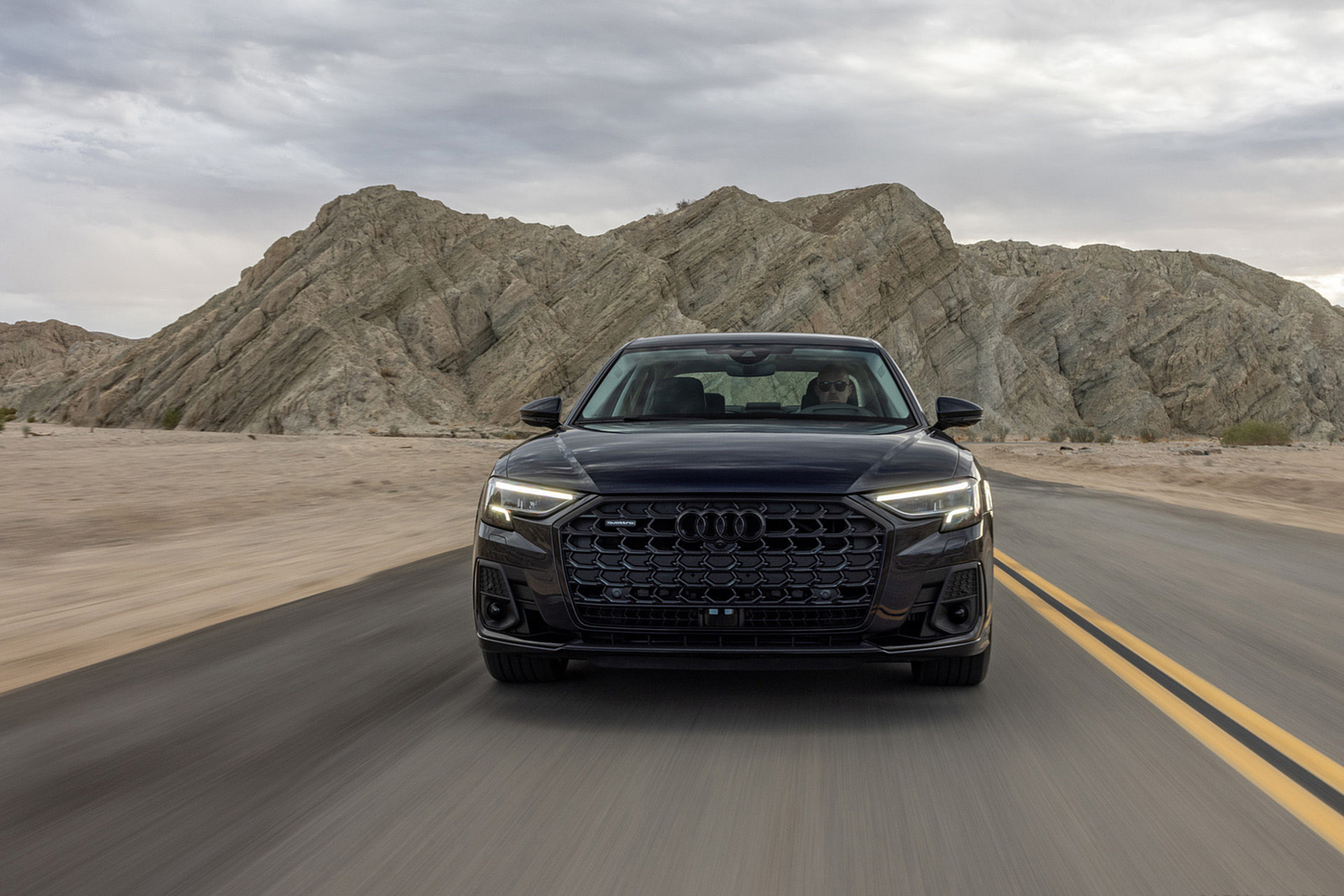 Download 2022 Audi A8 L - US version - Front HD Wallpaper 1921x1281 #4