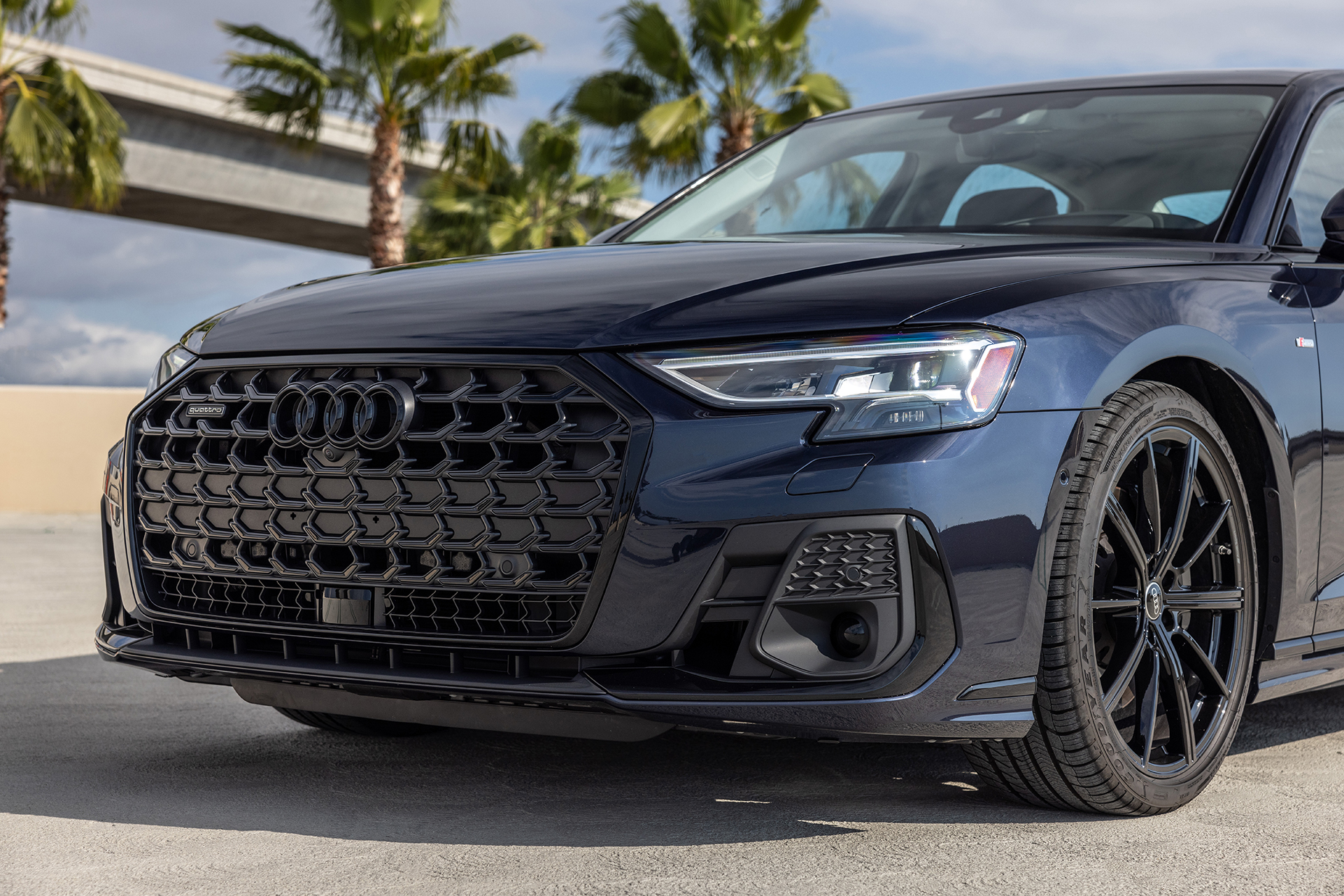 Download 2022 Audi A8 L - US version - Front HD Wallpaper 1921x1281 #39