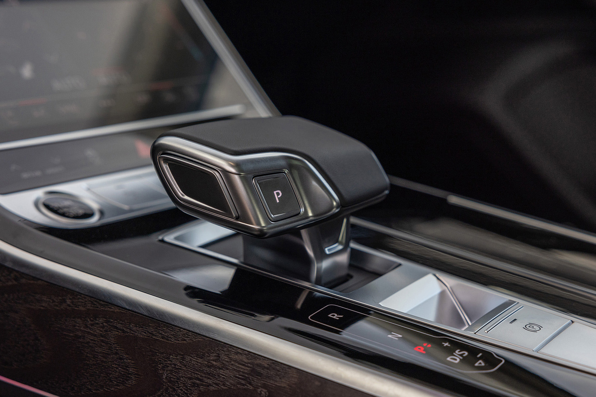 Download 2022 Audi A8 L - US version - Interior, Detail HD Wallpaper 1921x1280 #56