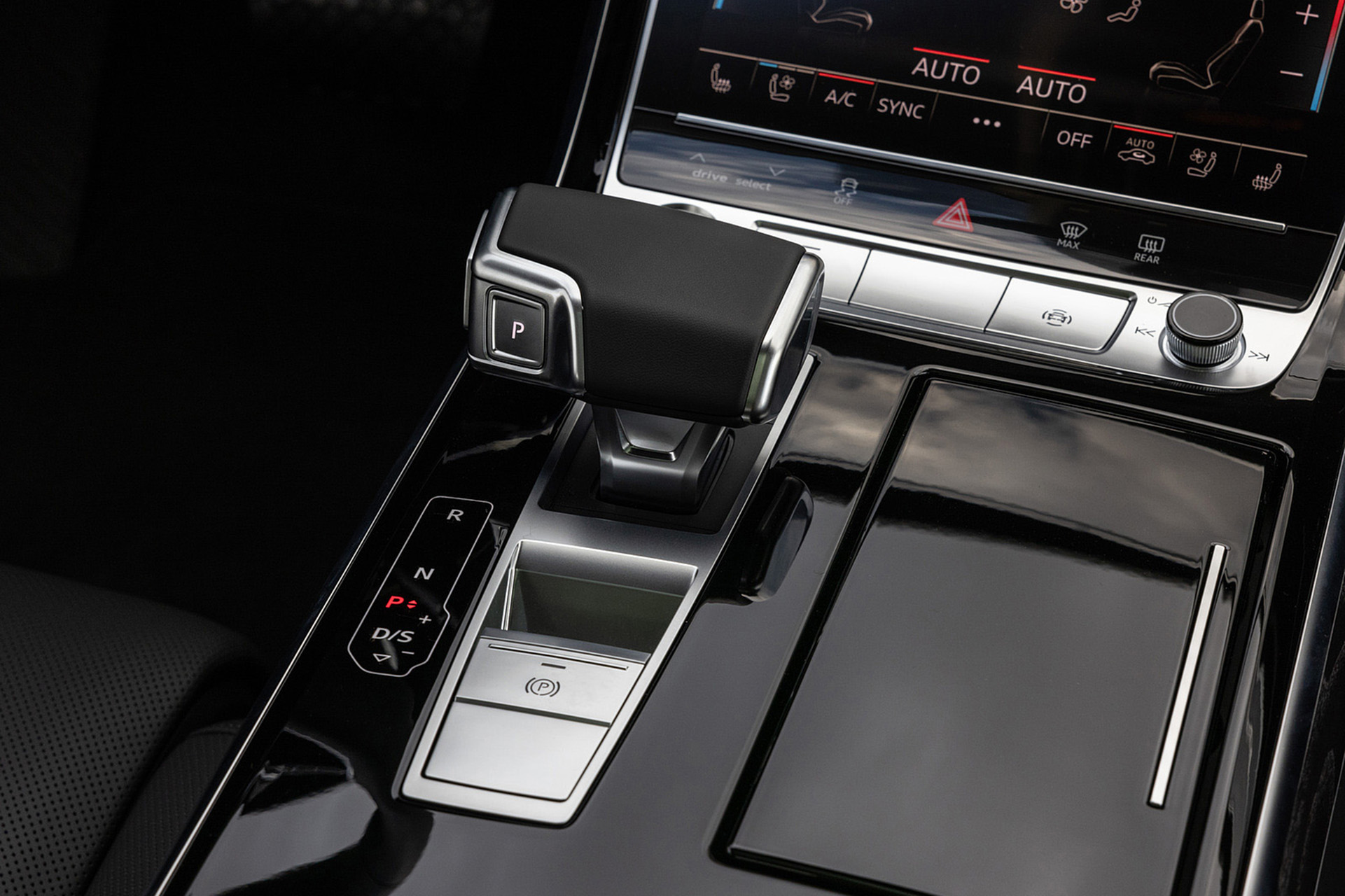 Download 2022 Audi A8 L - US version - Interior, Detail HD Wallpaper 1921x1280 #58
