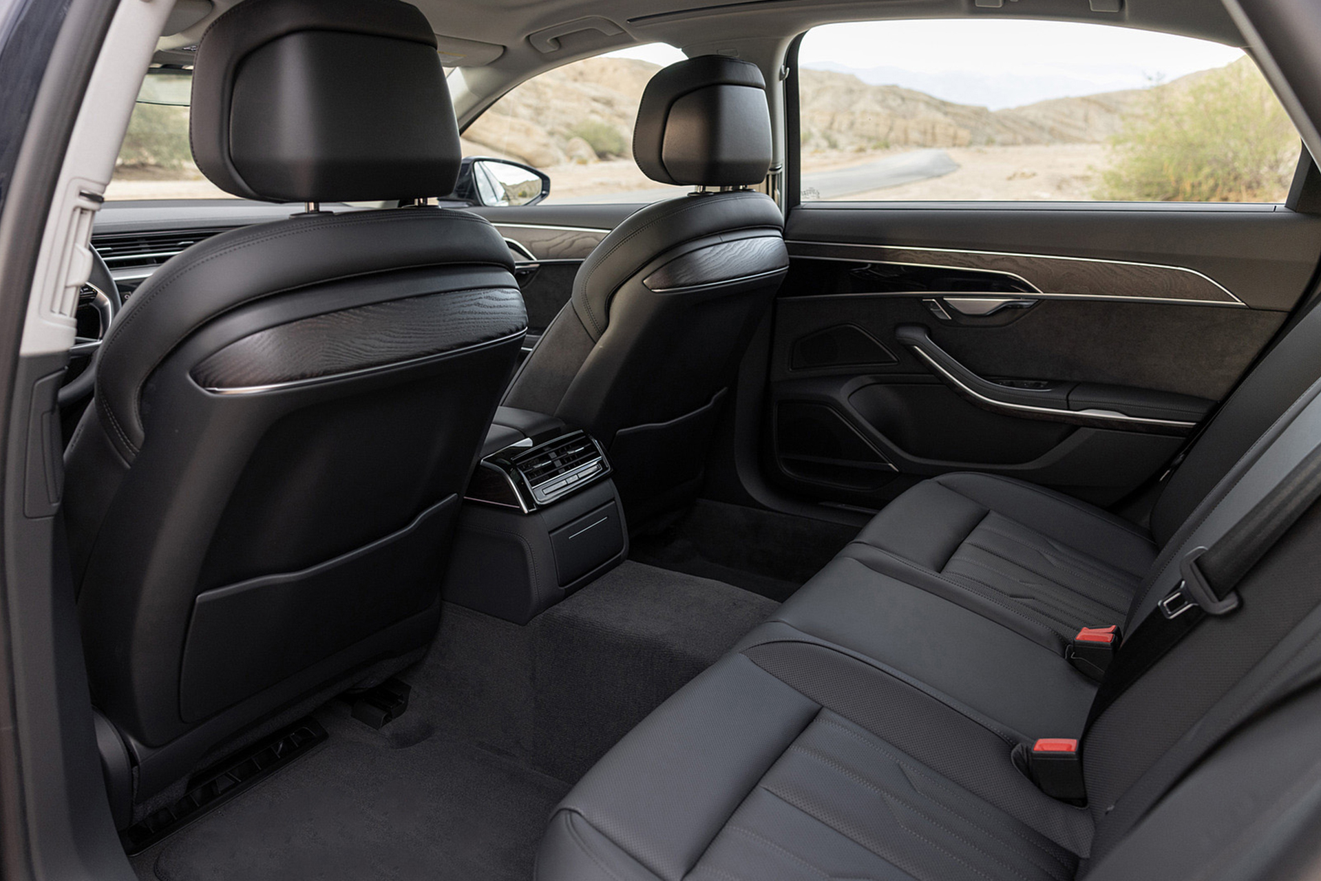 Download 2022 Audi A8 L - US version - Interior, Rear Seats HD Wallpaper 1919x1280 #74