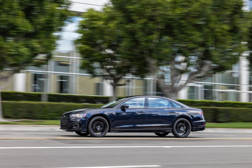 2022 Audi A8 L - US version - Side Wallpaper 850x567 #18