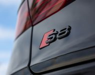 2022 Audi S8 - US version - Badge Wallpaper 190x150