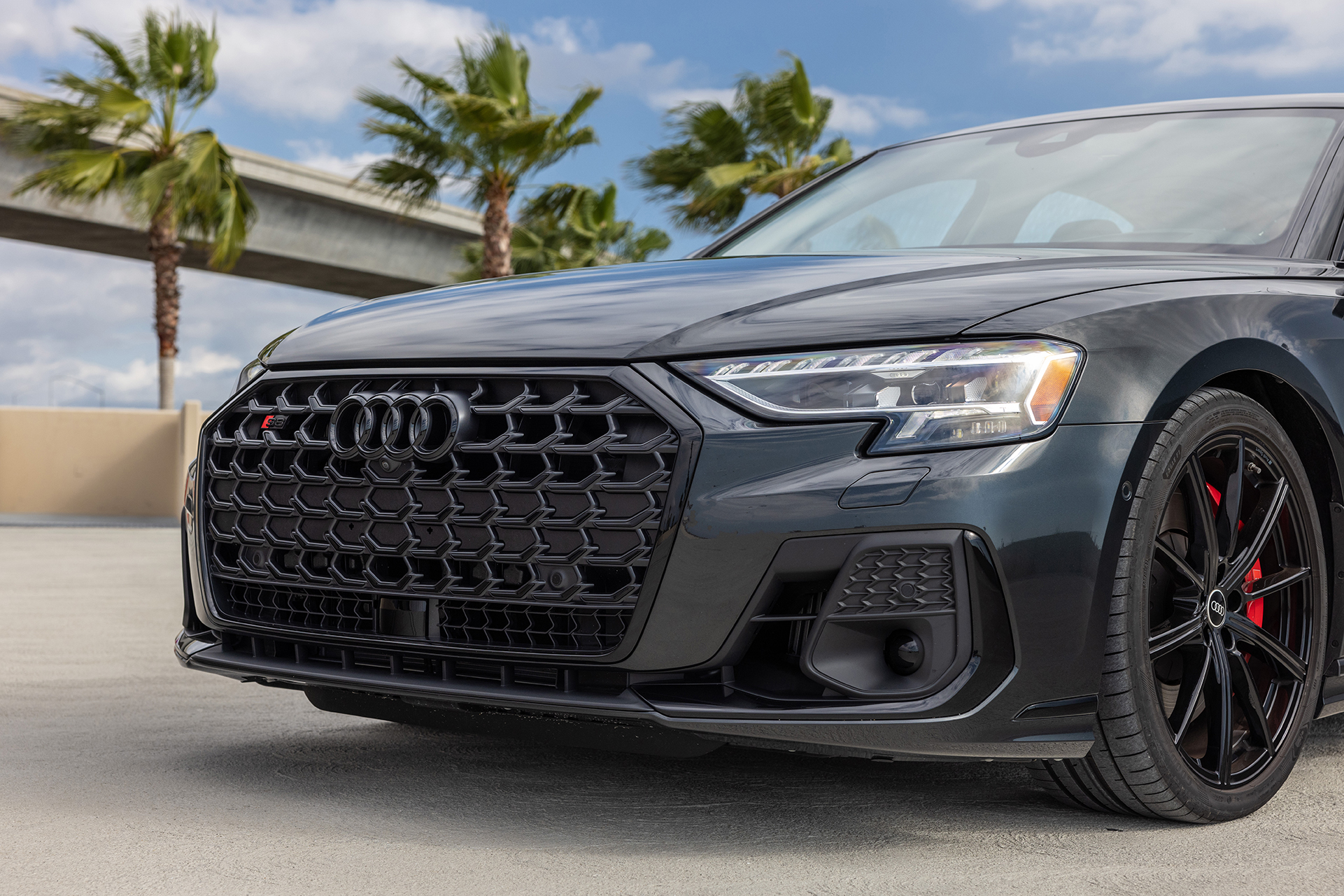 Download 2022 Audi S8 - US version - Front HD Wallpaper 1921x1281 #34