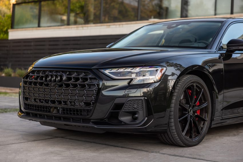 2022 Audi S8 - US version - Front Wallpaper 850x567 #35