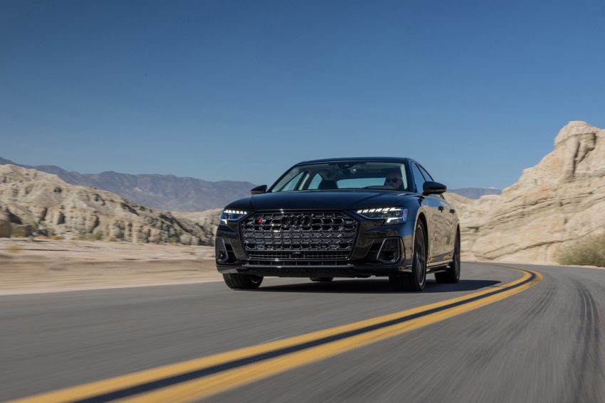 2022 Audi S8 - US version - Front Wallpaper 850x567 #4