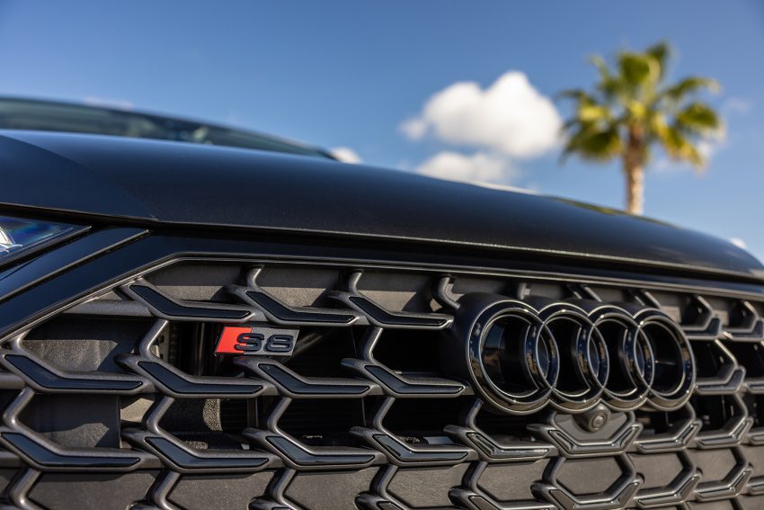 2022 Audi S8 - US version - Grille Wallpaper 850x567 #46