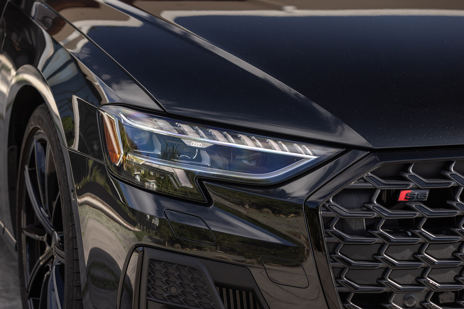 Download 2022 Audi S8 - US version - Headlight HD Wallpaper 1921x1281 #39