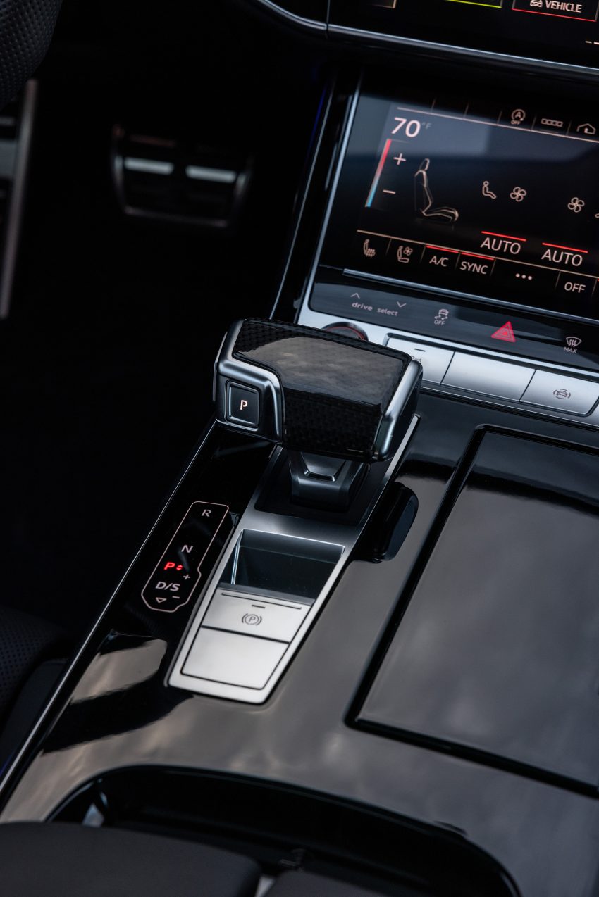 2022 Audi S8 - US version - Interior, Detail Phone Wallpaper 850x1274 #70