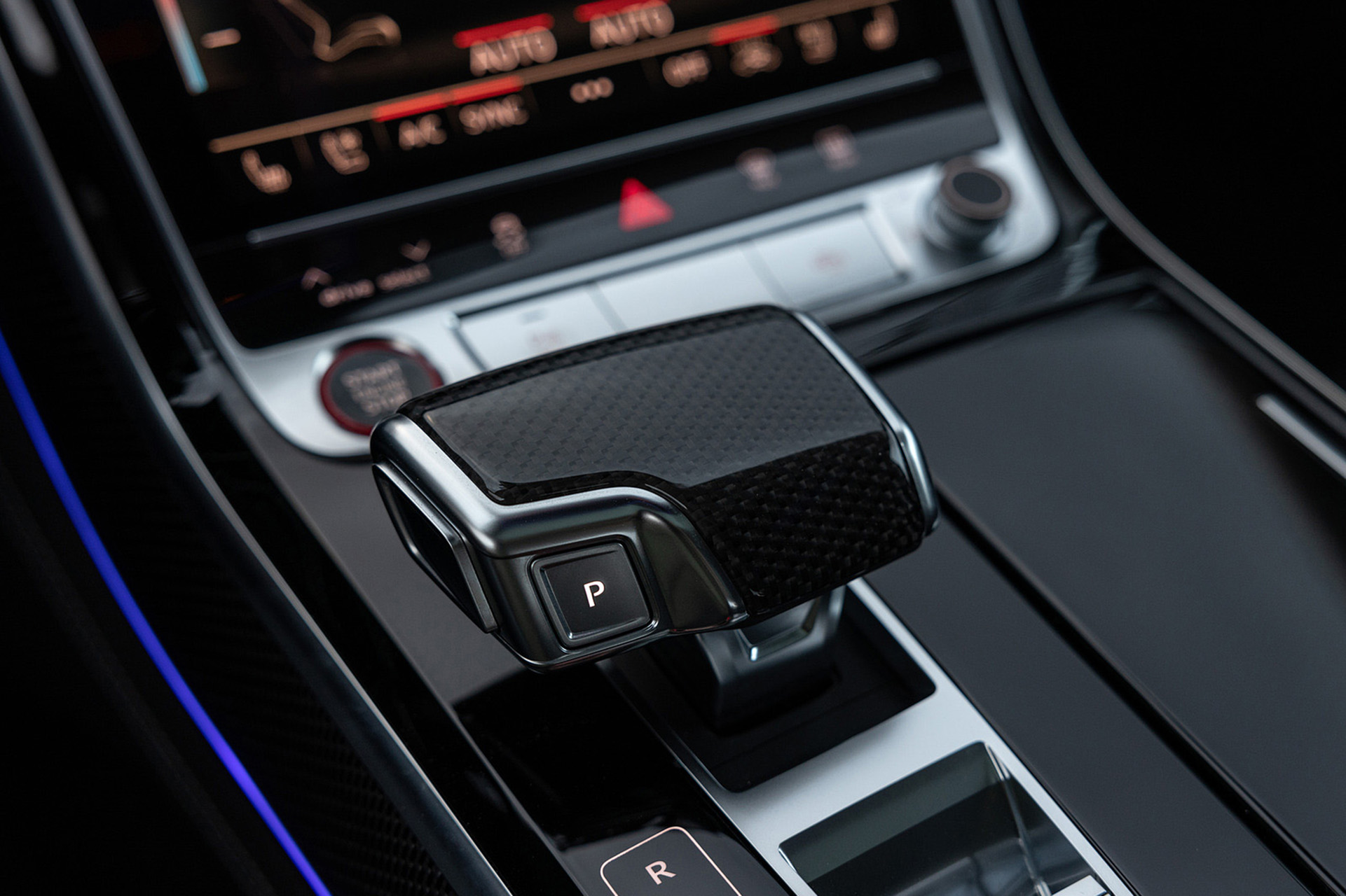 Download 2022 Audi S8 - US version - Interior, Detail HD Wallpaper 1921x1280 #71