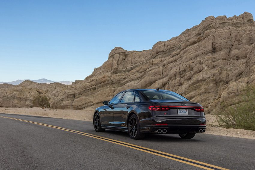 2022 Audi S8 - US version - Rear Three-Quarter Wallpaper 850x567 #8