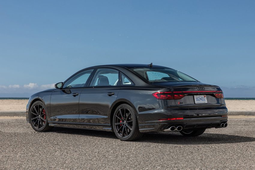2022 Audi S8 - US version - Rear Three-Quarter Wallpaper 850x567 #28