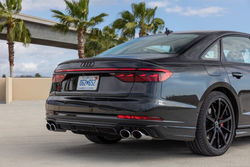 2022 Audi S8 - US version - Rear Wallpaper 850x567 #49