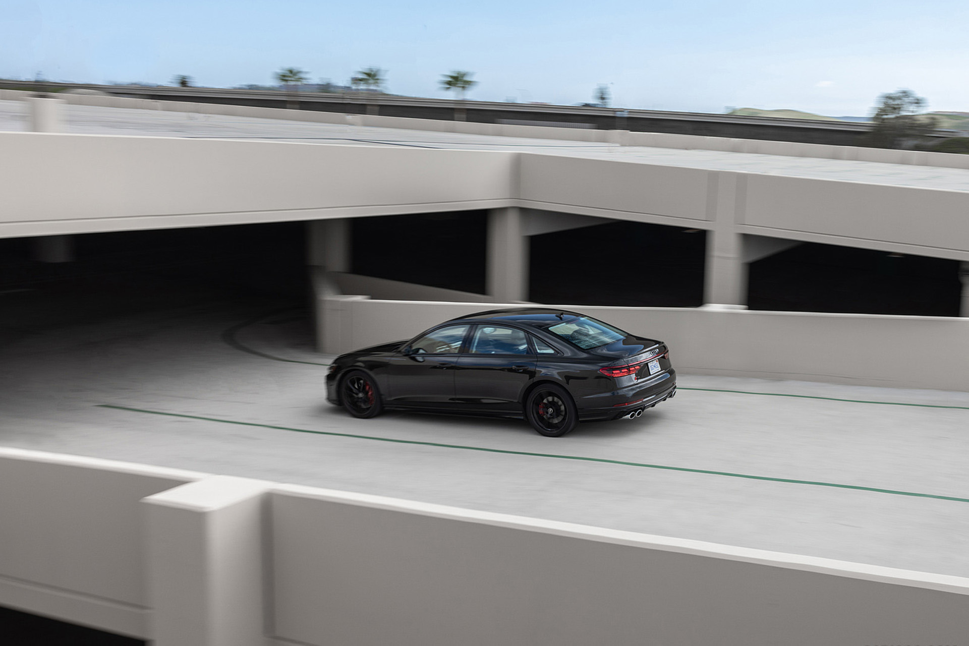 Download 2022 Audi S8 - US version - Side HD Wallpaper 1921x1281 #16