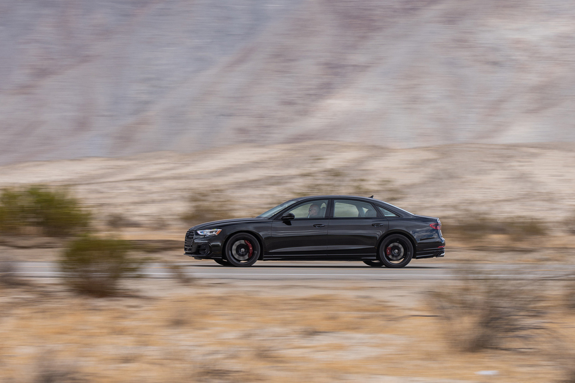 Download 2022 Audi S8 - US version - Side HD Wallpaper 1921x1281 #11