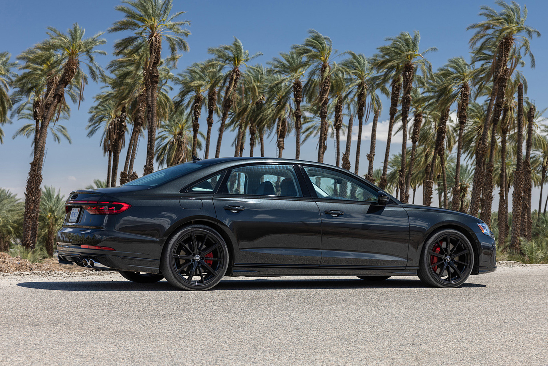 Download 2022 Audi S8 - US version - Side HD Wallpaper 1921x1281 #22