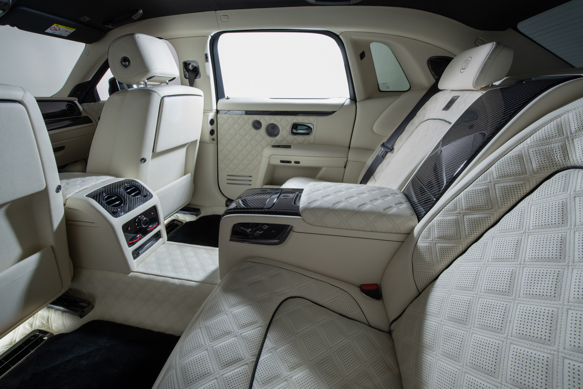 Download 2022 Brabus 700 based on Rolls-Royce Ghost Extended - Interior, Rear Seats HD Wallpaper 1920x1280 #100