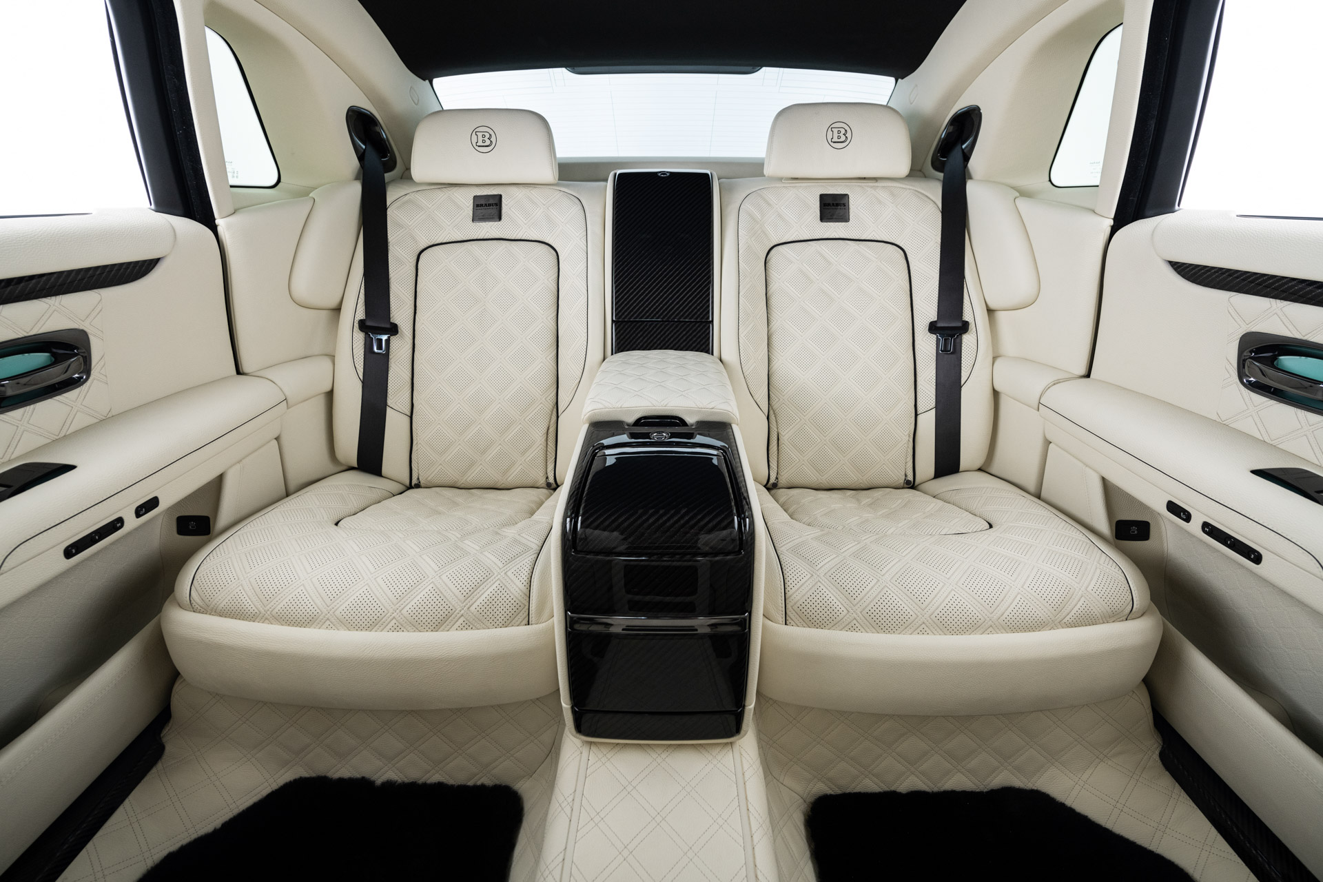 Download 2022 Brabus 700 based on Rolls-Royce Ghost Extended - Interior, Rear Seats HD Wallpaper 1920x1280 #101