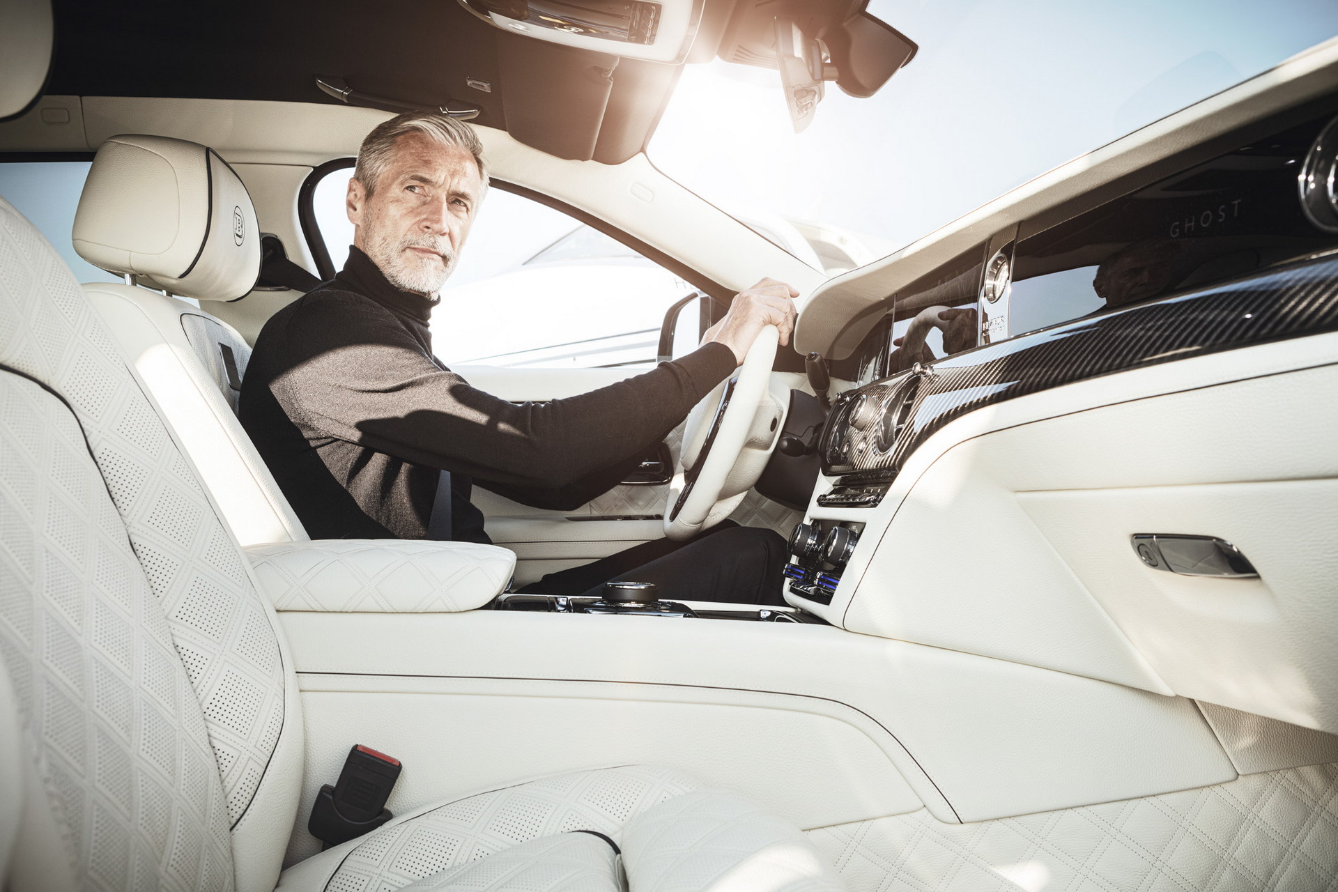 Download 2022 Brabus 700 based on Rolls-Royce Ghost Extended - Interior HD Wallpaper 1920x1280 #66