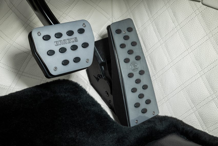 2022 Brabus 700 based on Rolls-Royce Ghost Extended - Pedals Wallpaper 850x567 #70