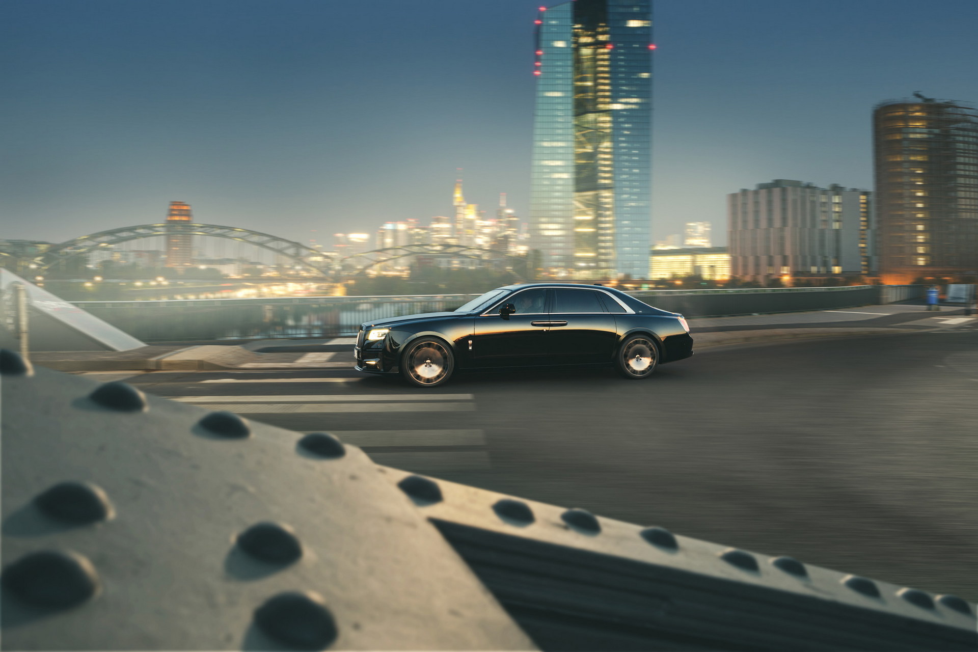 Download 2022 Brabus 700 based on Rolls-Royce Ghost Extended - Side HD Wallpaper 1920x1280 #17