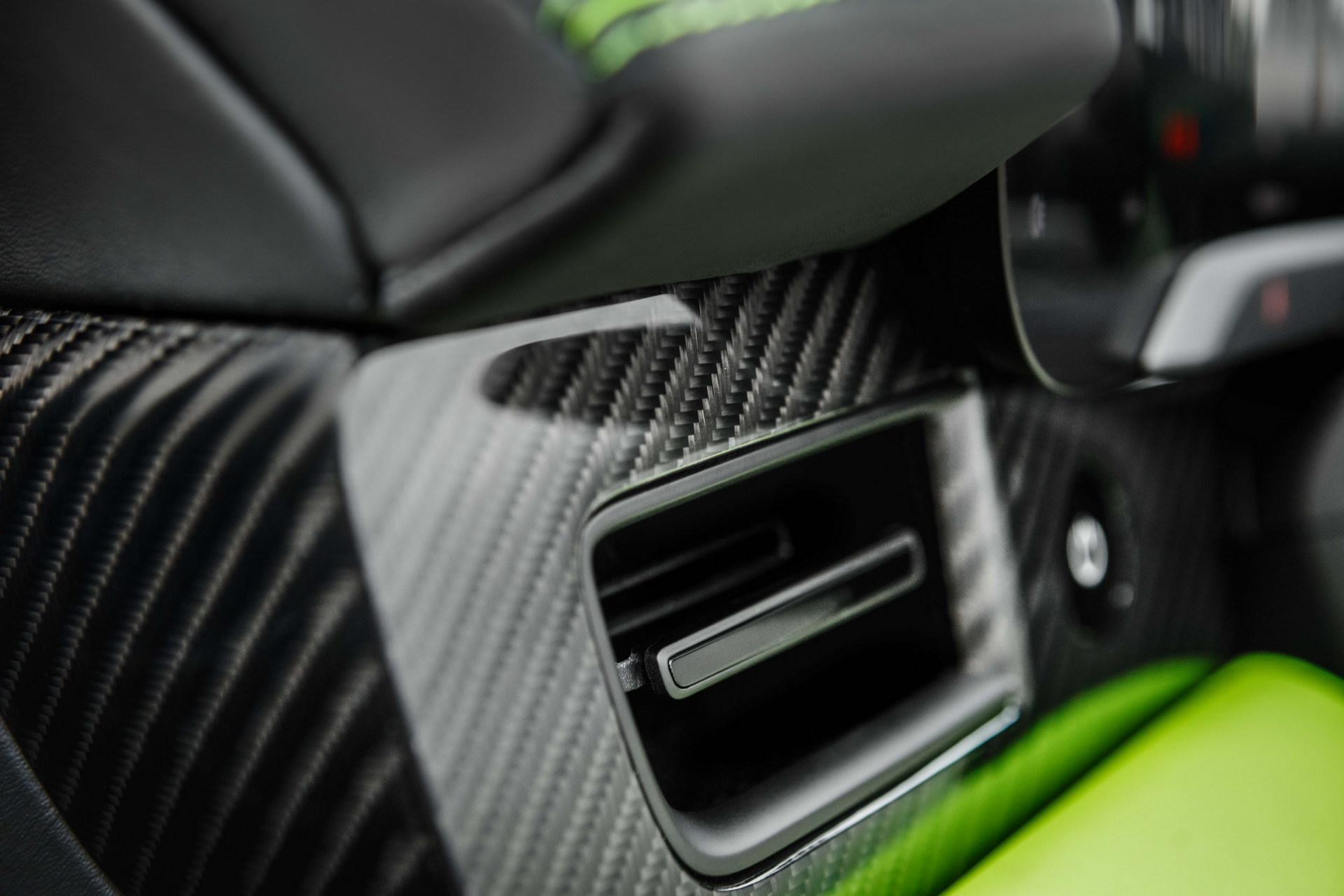 Download 2022 Brabus Porsche Taycan Turbo S - Interior, Detail HD Wallpaper 1920x1280 #93