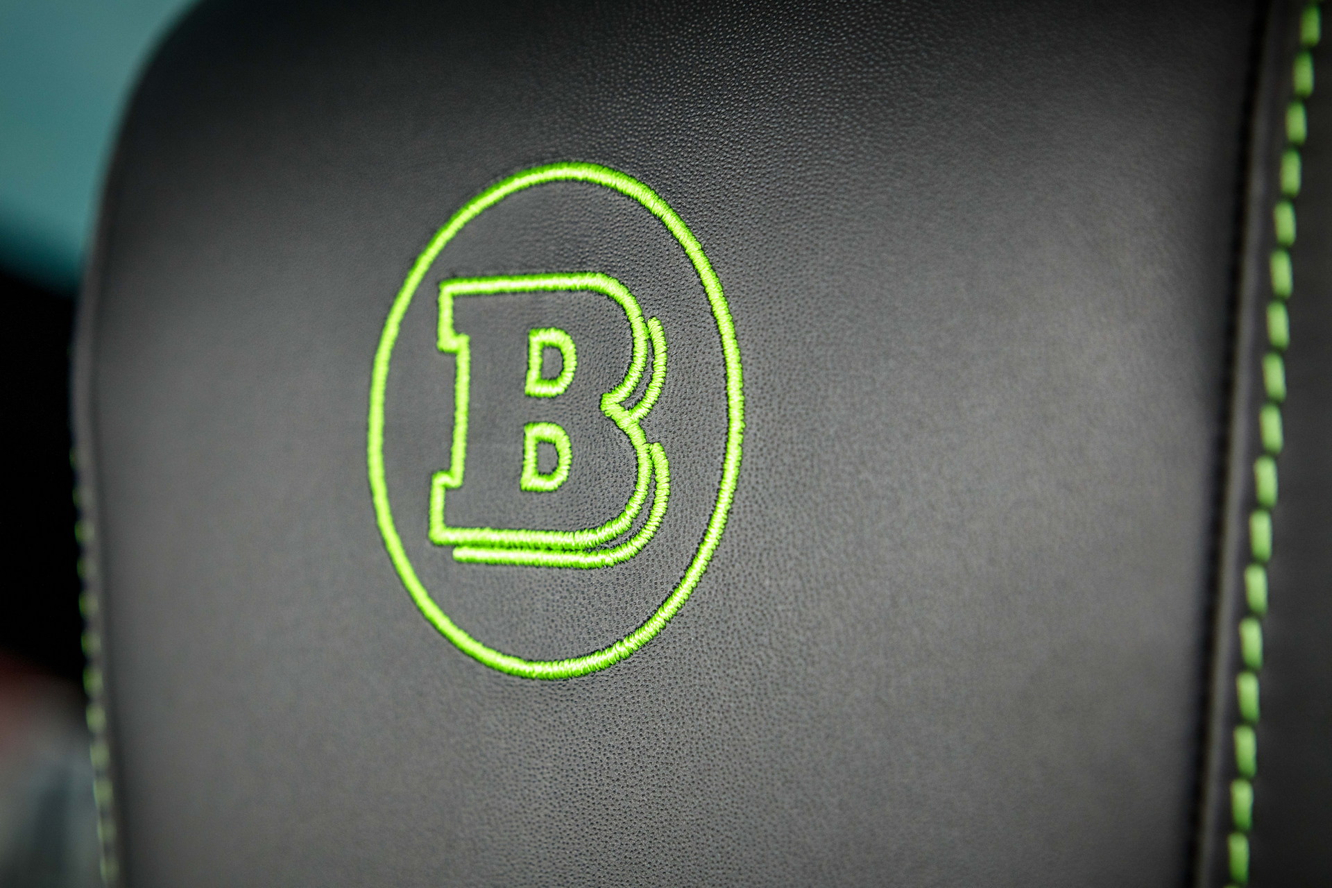 Download 2022 Brabus Porsche Taycan Turbo S - Interior, Detail HD Wallpaper 1920x1280 #77