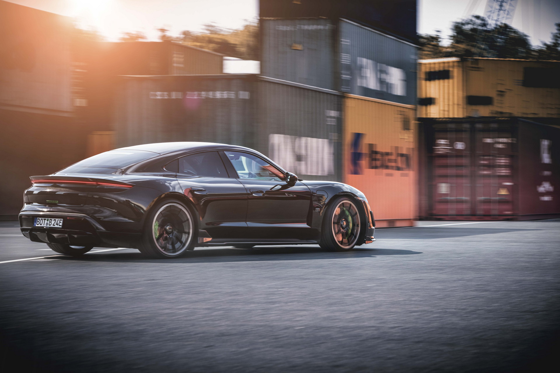 Download 2022 Brabus Porsche Taycan Turbo S - Rear Three-Quarter HD Wallpaper 1920x1280 #8