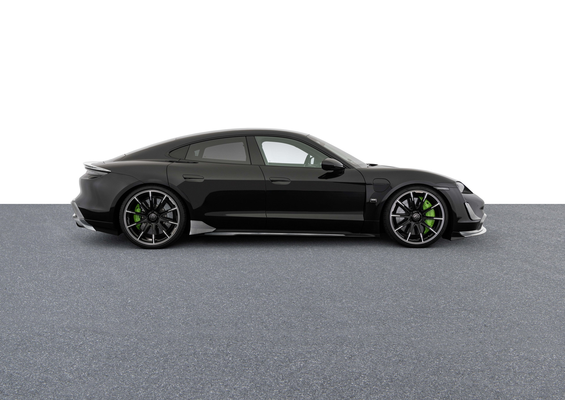 Download 2022 Brabus Porsche Taycan Turbo S - Side HD Wallpaper 1920x1360 #37