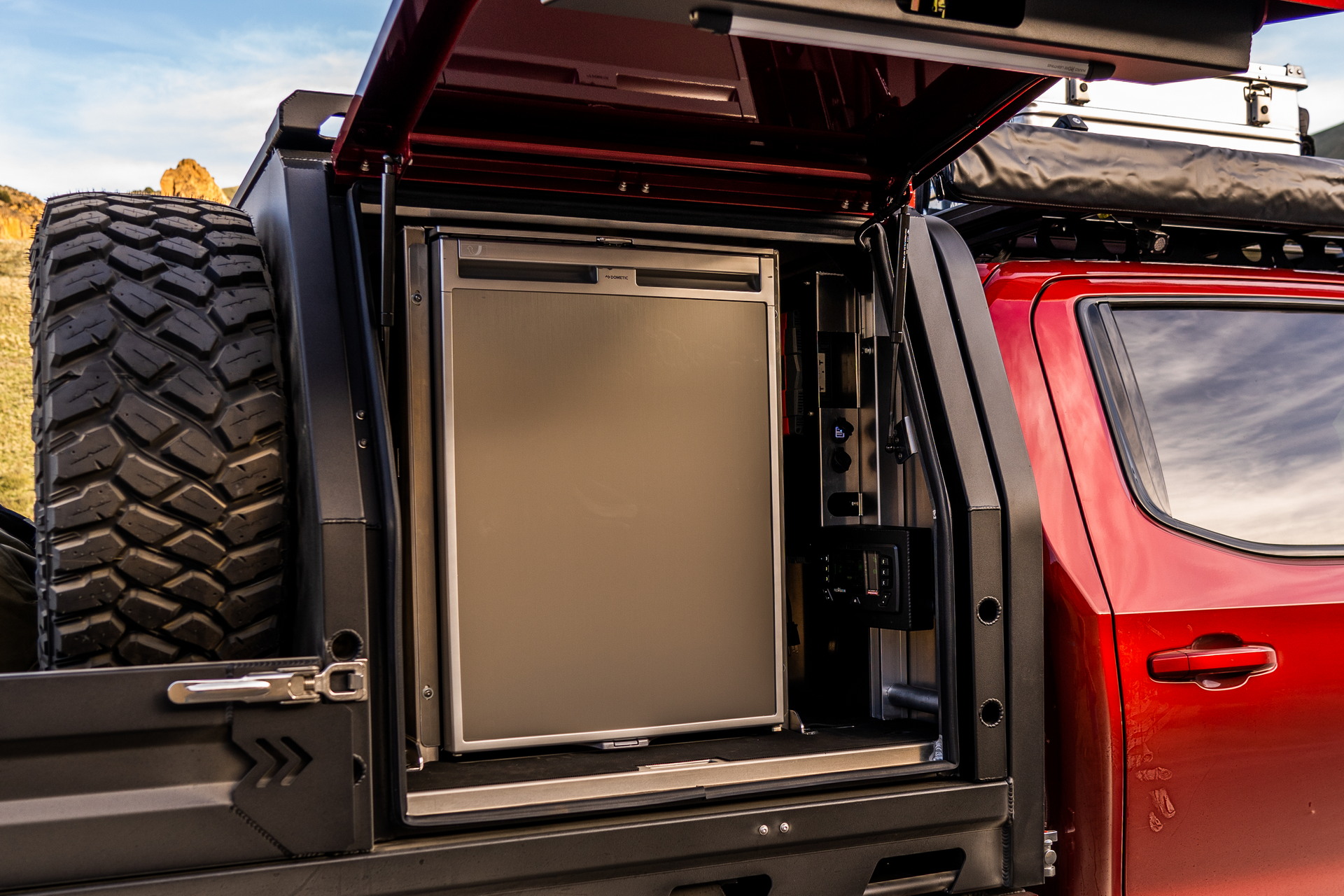 Download 2022 GMC Sierra 1500 AT4X Ultimate Overland Vehicle - Detail HD Wallpaper 1920x1280 #19