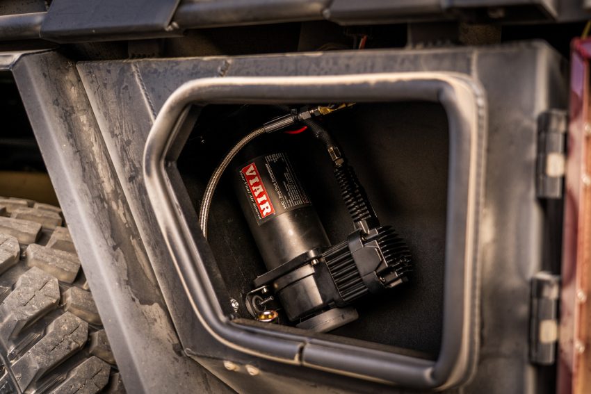 2022 GMC Sierra 1500 AT4X Ultimate Overland Vehicle - Detail Wallpaper 850x567 #21