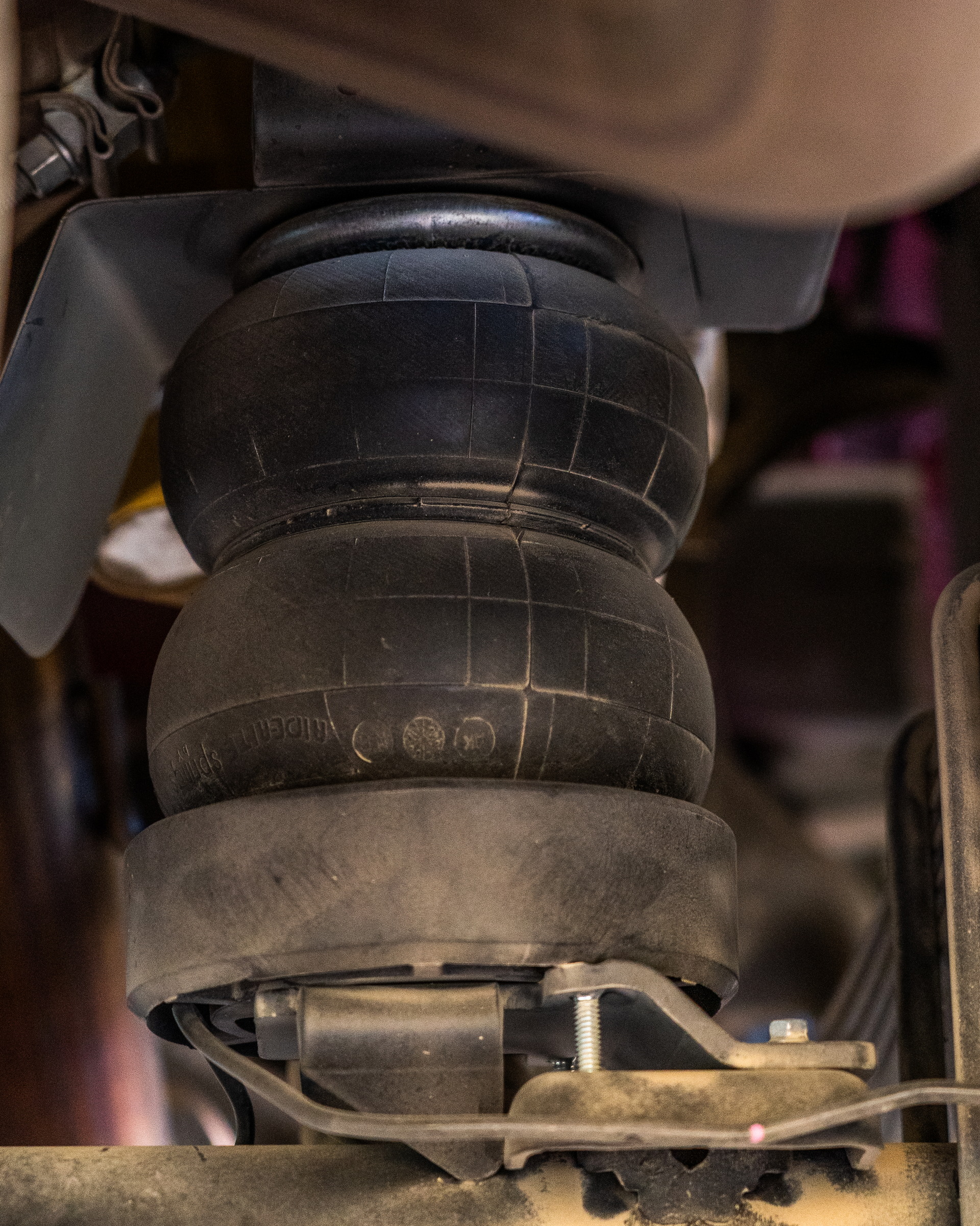 Download 2022 GMC Sierra 1500 AT4X Ultimate Overland Vehicle - Detail HD Phone Wallpaper 1920x2400 #23