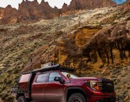2022 GMC Sierra 1500 AT4X Ultimate Overland Vehicle - Front Three-Quarter Wallpaper 190x150