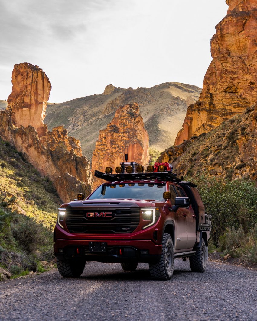2022 GMC Sierra 1500 AT4X Ultimate Overland Vehicle - Front Phone Wallpaper 850x1063 #3