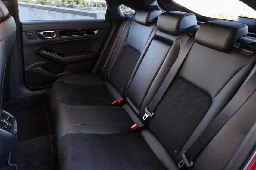 2022 Honda Civic Hatchback - AU version - Interior, Rear Seats Wallpaper 850x567 #117