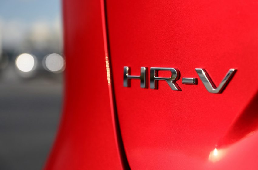 2022 Honda HR-V eHEV L - AU version - Badge Wallpaper 850x560 #127