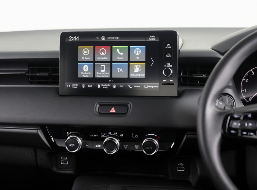 2022 Honda HR-V eHEV L - AU version - Central Console Wallpaper 850x628 #130