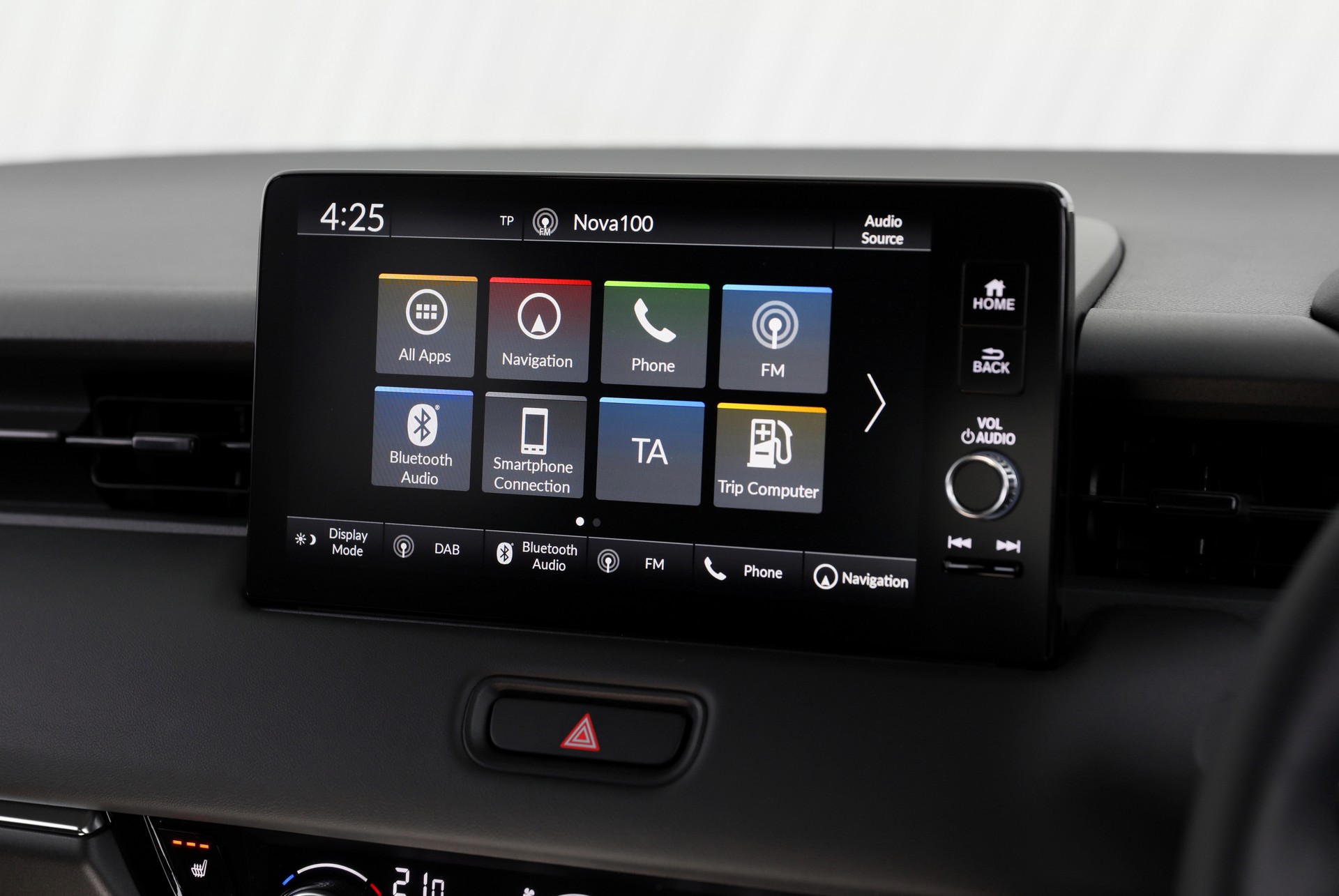 Download 2022 Honda HR-V eHEV L - AU version - Central Console HD Wallpaper 1920x1285 #57