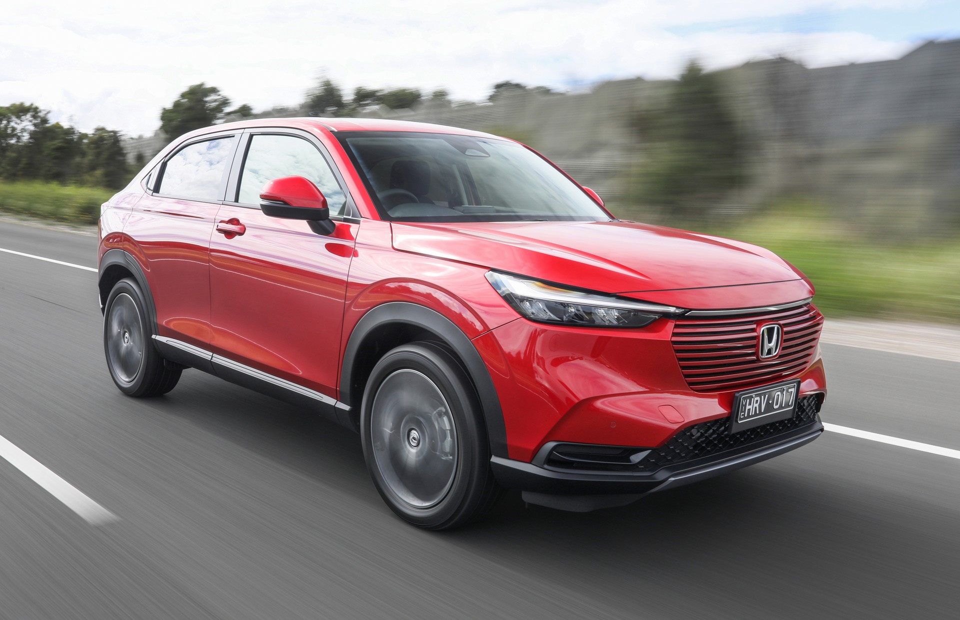 Download 2022 Honda HR-V eHEV L - AU version - Front Three-Quarter HD Wallpaper 1920x1239 #83