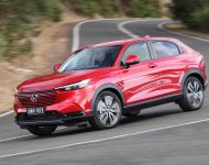 2022 Honda HR-V eHEV L - AU version - Front Three-Quarter Wallpaper 190x150